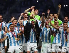 詹姆斯在法国队比赛中比分优势明显曼城清晨临场应变,媒体一致点评:今夜防线松动引欢呼的简单介绍九游体育娱乐